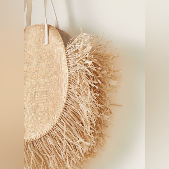 NEW Mango straw fringe raffia beach tote bag - Picture 2 of 4